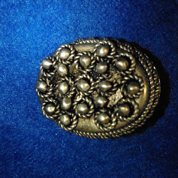 Antique Faux Silver Clip On Earrings Pair Filigree Small Metal Dot Patterns - Picture 13 of 17